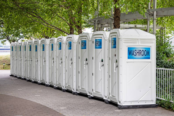 Best High-end porta potty rental  in Fairmont, MN