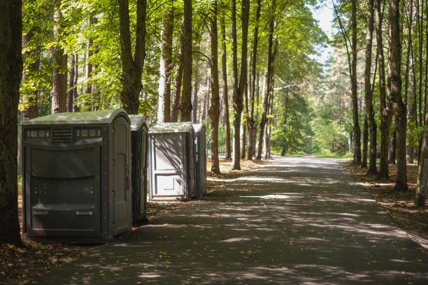 Best Portable restroom trailer rental  in Fairmont, MN